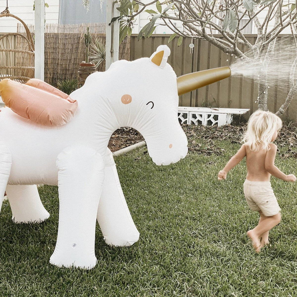 Huge unicorn hot sale sprinkler